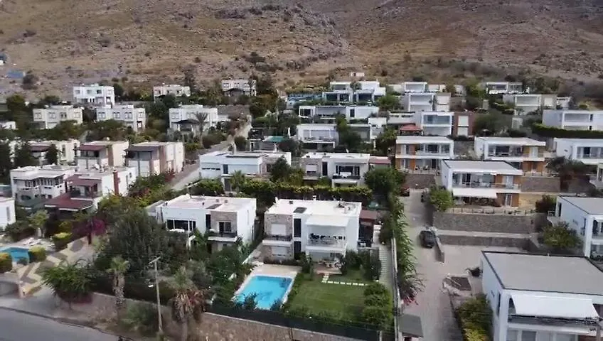 2-Storey Villa With Pool In Bodrum
