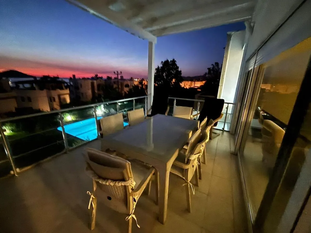 2-Storey Villa With Pool In Bodrum