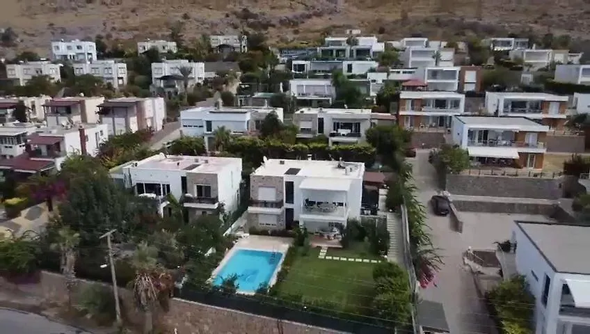 2-Storey Villa With Pool In Bodrum